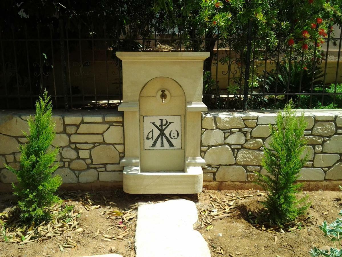 Father's House In Kissamos Apartamento *