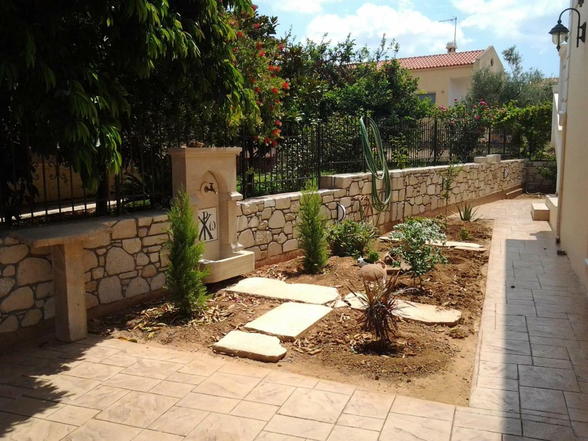 Father's House In Kissamos * Korfalonas